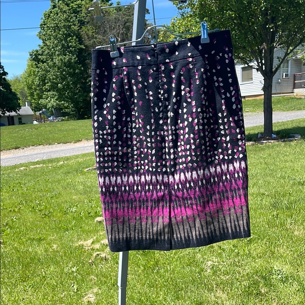 Elegant Black and Pink Skirt